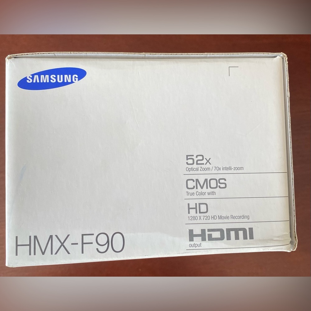 Samsung HMX-F90 HD Camcorder - Picture 4 of 16